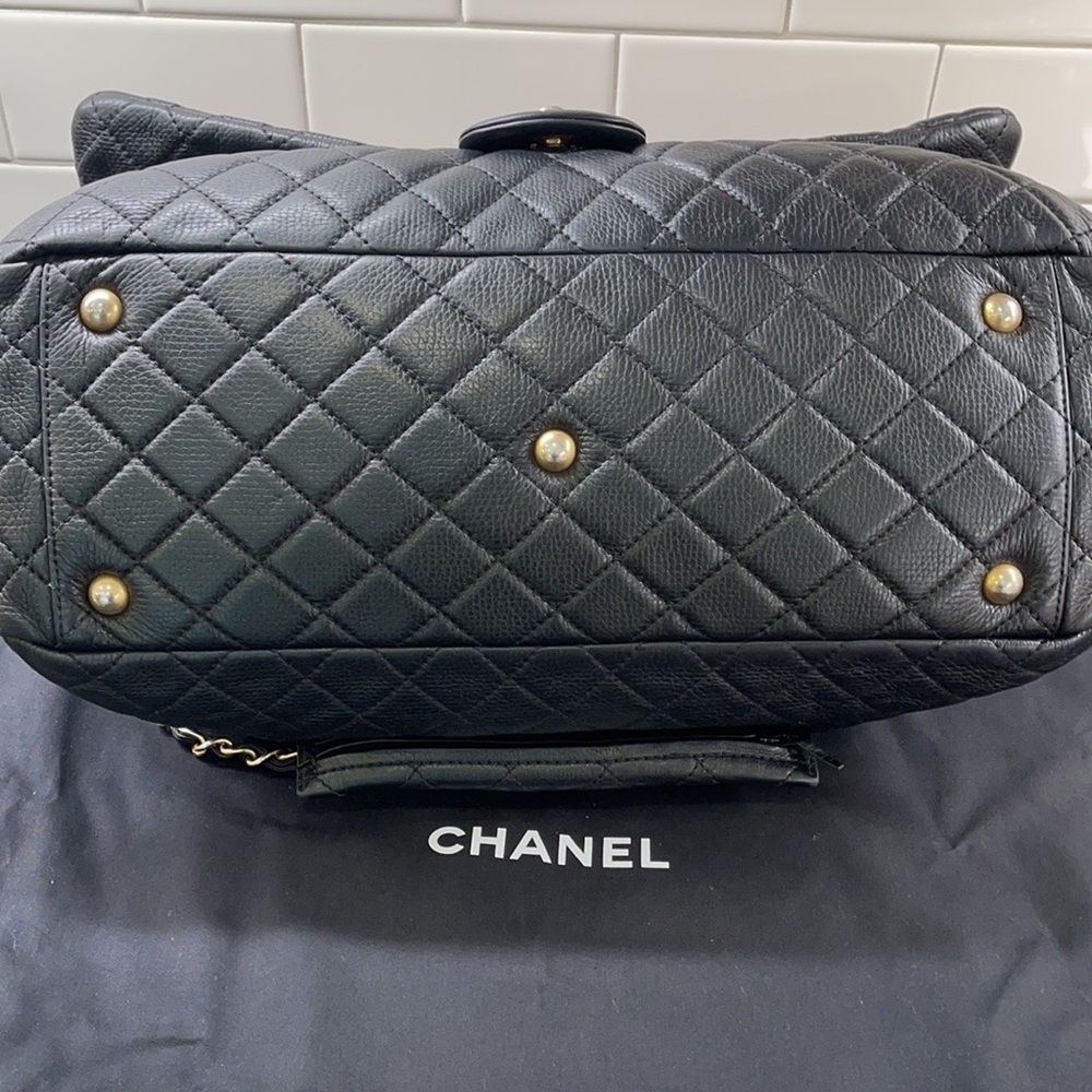 AUTHENTIC Chanel XXL Airline Travel Bag - Picture 4 of 16